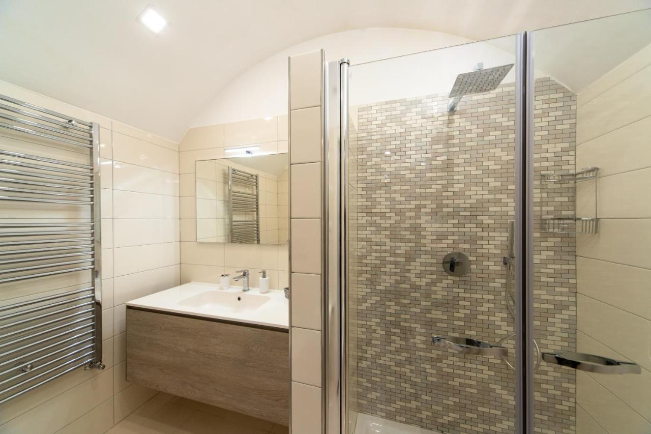 Centro Storico - Casa Con Wi-fi E 4 Posti Letto In Via Dei Tribunali Apartment