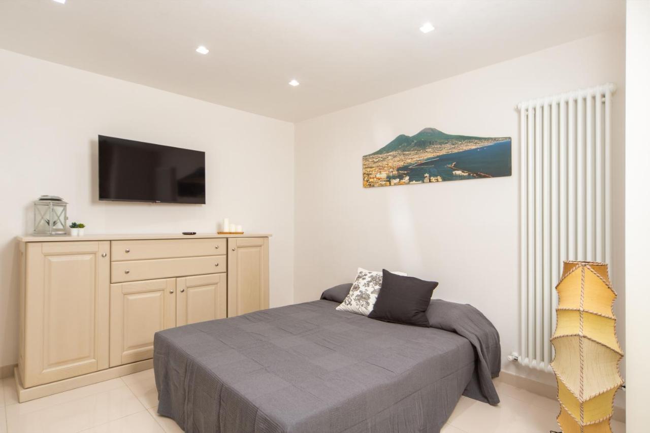 Centro Storico - Casa Con Wi-fi E 4 Posti Letto In Via Dei Tribunali Apartment